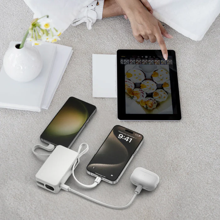 Momax CCC Powerbank 1-Power Vital+ Power Bank 30W 10000mAh With 2 Built-In USB-C Cables