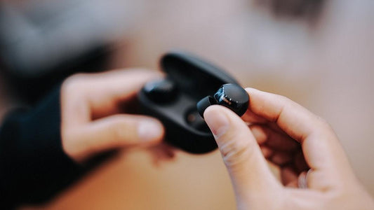 Headset atau TWS Sony 1000xM5: Mana yang Lebih Worth It untuk Kamu?