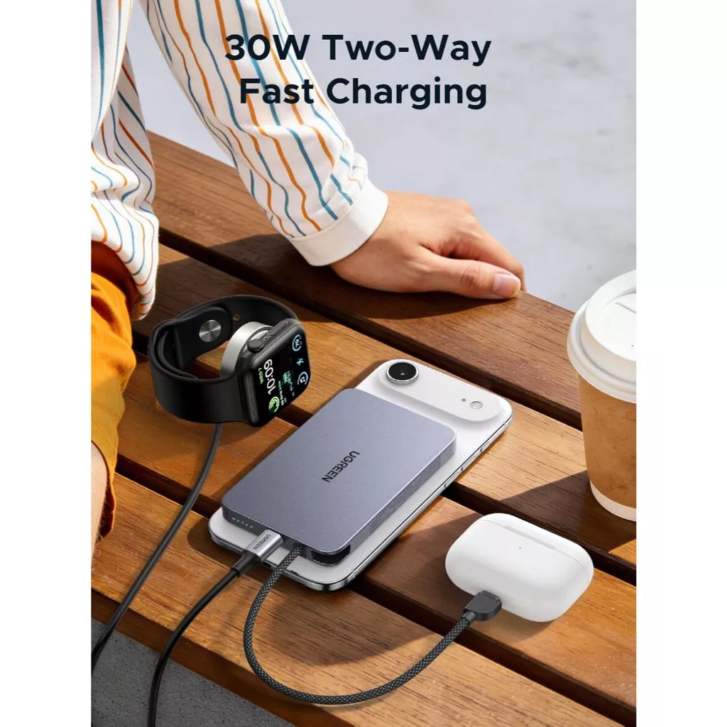 Ugreen Magflow Powerbank Qi2 15W + 30W Built in USB-C Cable PD PPS SFC